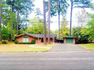 1101 Gardenia Ln, Longview, TX 75601