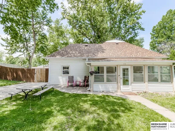 714 S 10th St, Plattsmouth, NE 68048