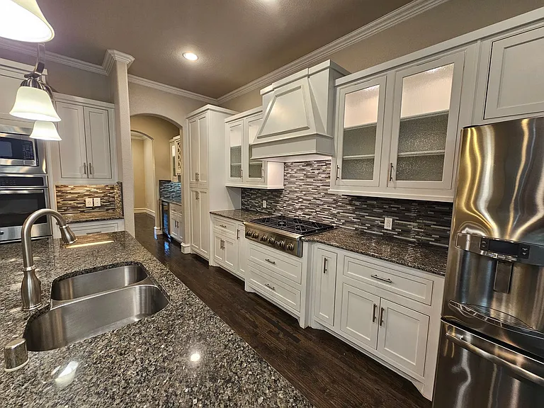 988 Shadyside Ln — Photo 13