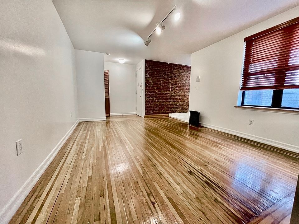 1st image of 183 Pinehurst Ave APT 33