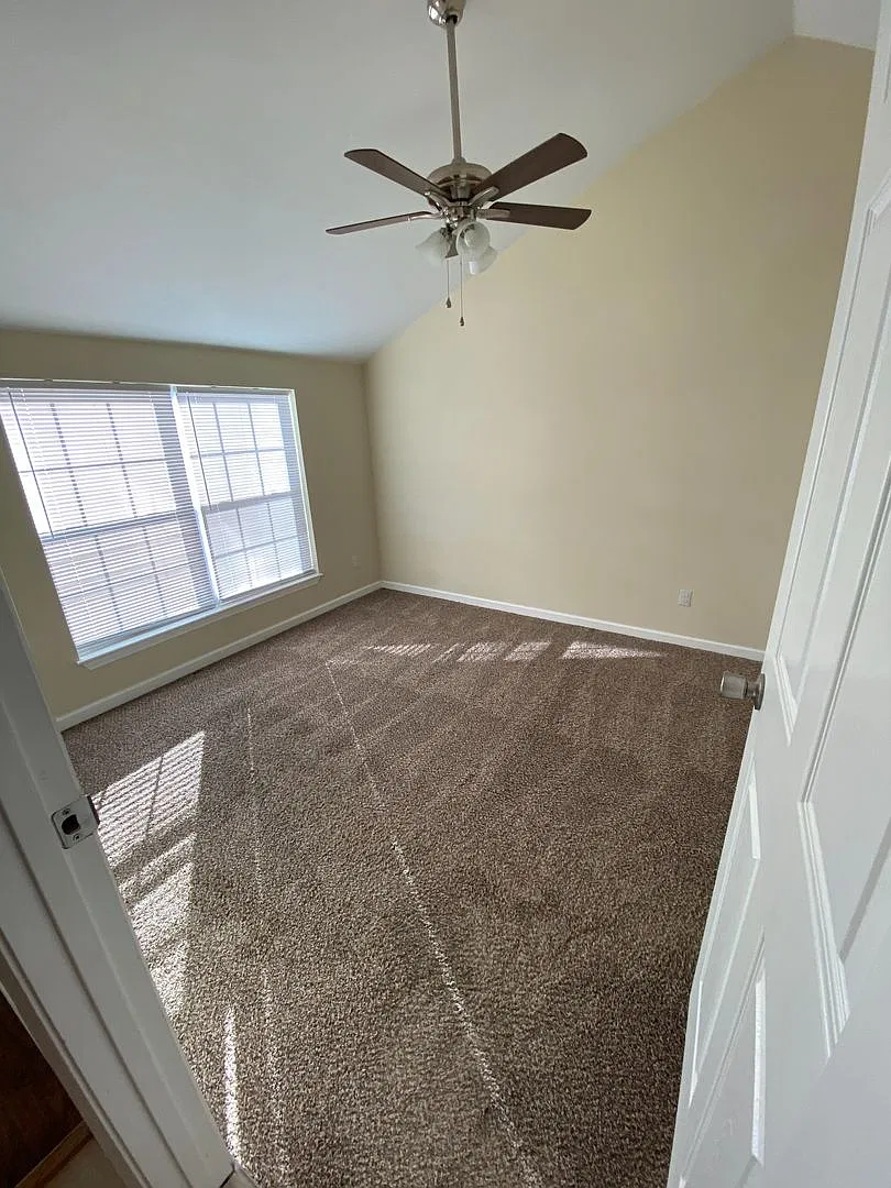 212 W. Midland St. — Photo 4