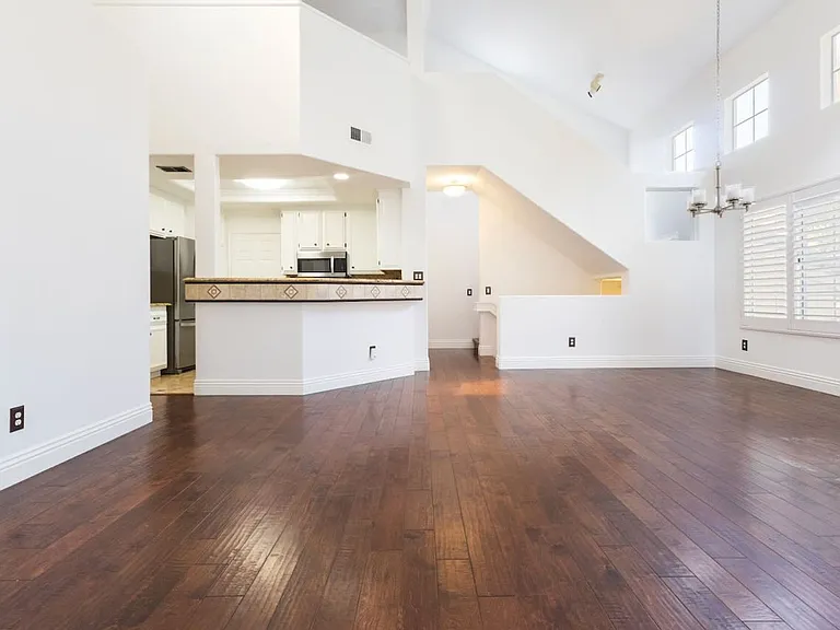 97 Shorebreaker Dr — Photo 5