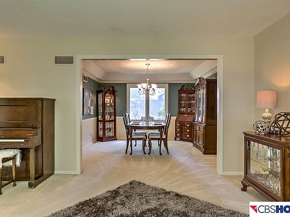 5th image of 15329 Shirley St