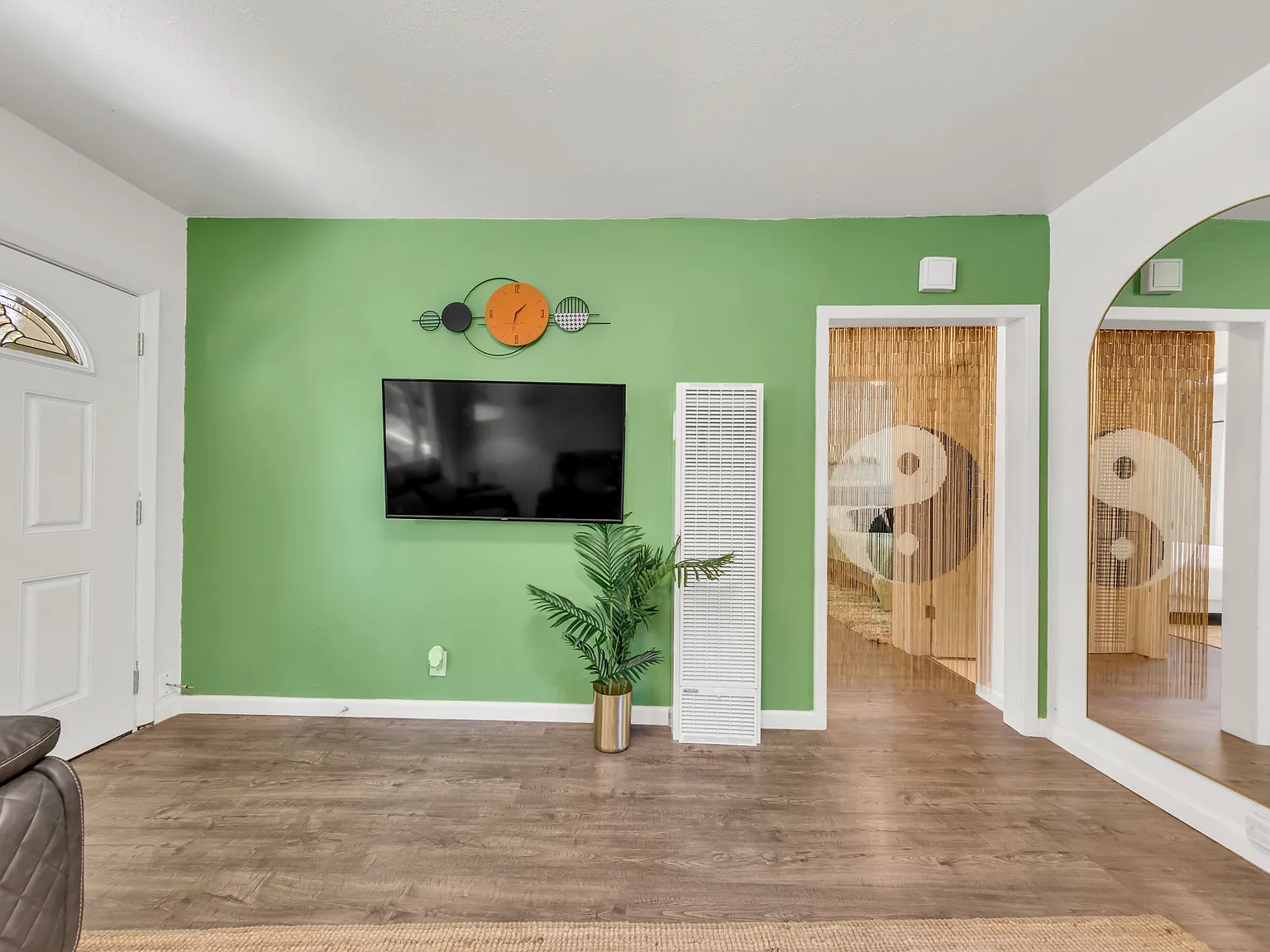 2 bed, 1426 sqft, $3,000 — Photo 3