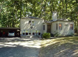 8 Oak Ridge Dr, Decatur, IL 62521