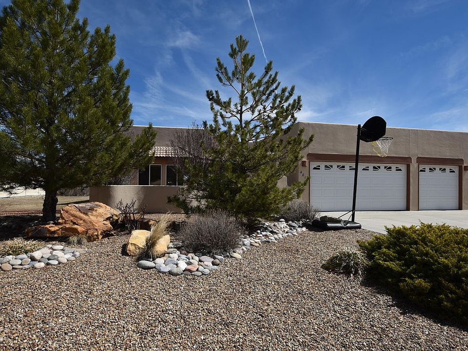 1st image of 4810 Camaron Ave