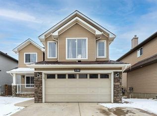 236 E Willowmere Way, Chestermere, AB T1X0E1