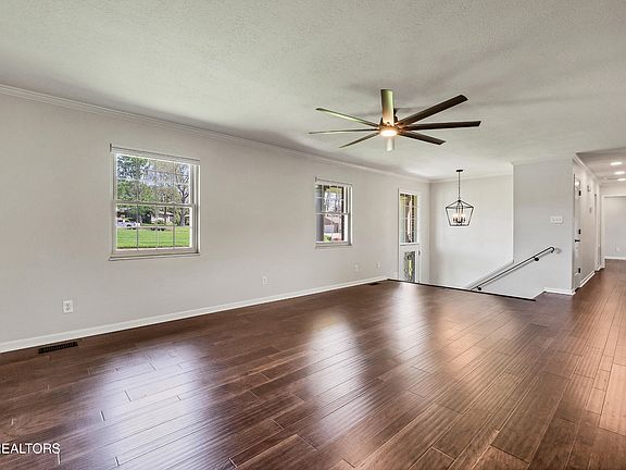 5th image of 1029 Perch Dr