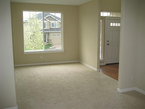 3rd image of 2671 Emily Ave NW