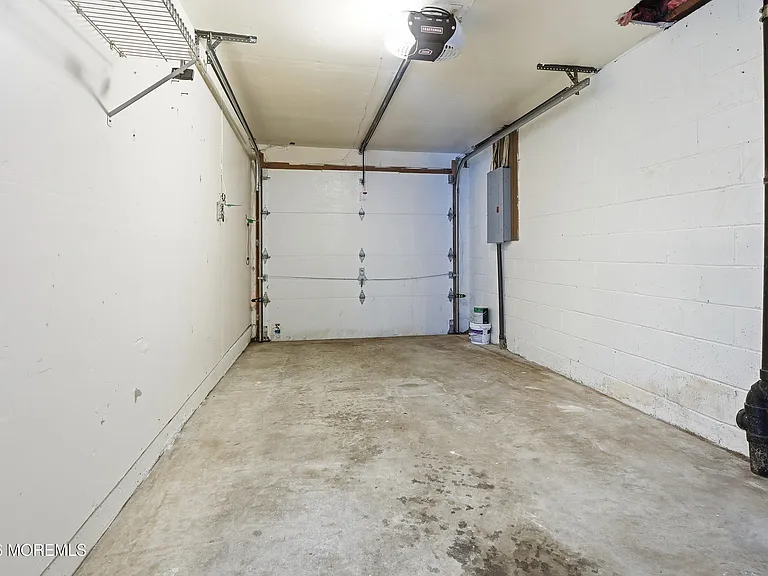 802 Alpine Trl — Photo 29