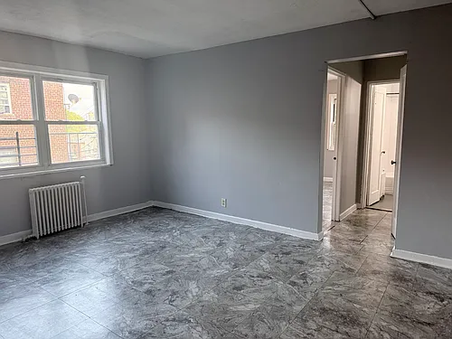 70 Crawford St Photo 1