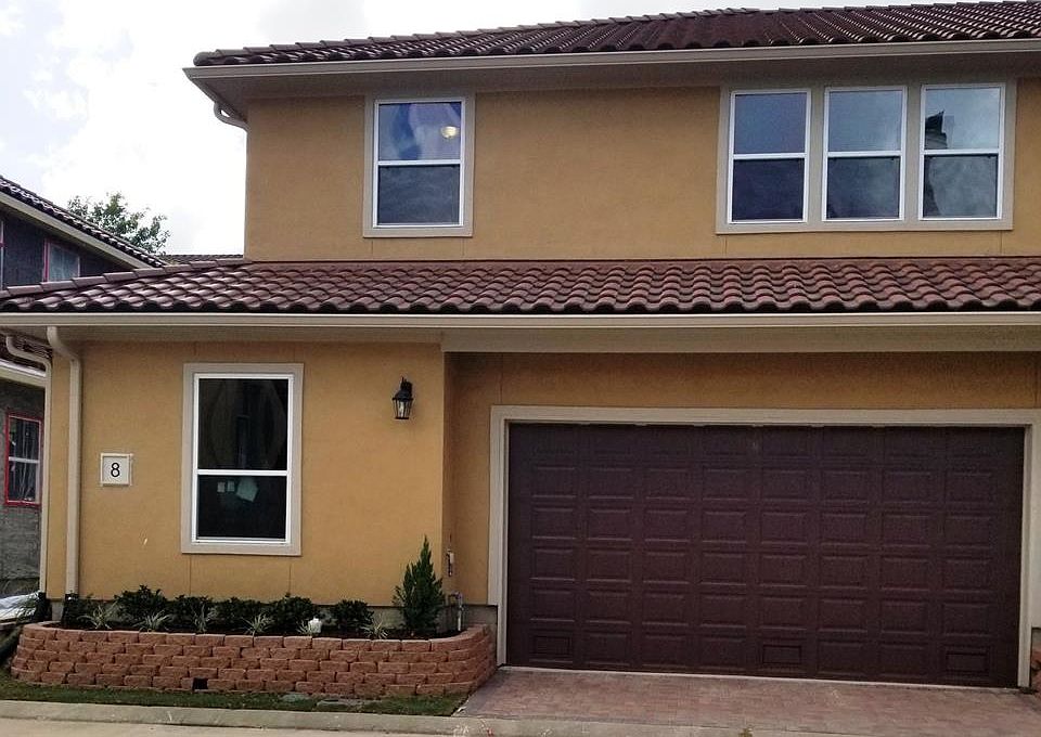 1st image of 8 Elderwood Dr