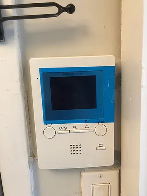 Rented by Nooklyn NYC LLC | media 30