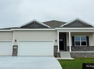 8609 Alexandra Rd, Bellevue, NE 68157