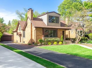 470 Selborne Rd, Riverside, IL 60546