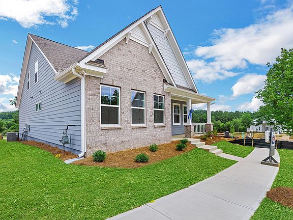 These photos are representative of this floor plan, but all options may not be available in every co