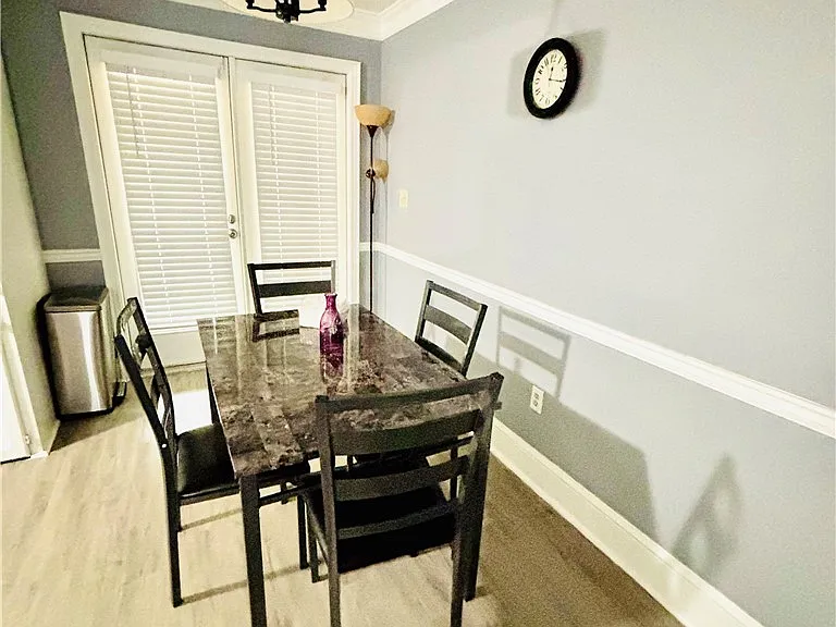 108 Barrington Dr #1 — Photo 8