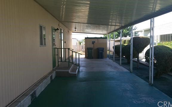 2nd image of 873 S Lyon Ave