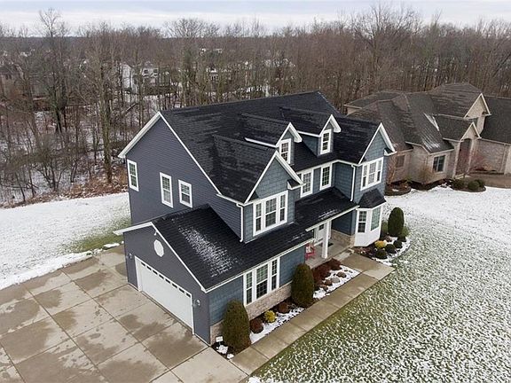 2nd image of 220 Park Pl