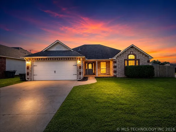 5202 Redbud Dr, Sand Springs, OK 74063