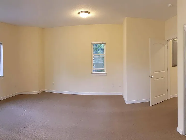 1347 and 1351 High Alley - 2nd Floor Bedroom 1 1347 and 1351 High Alley - 2nd Floor Bedroom 1