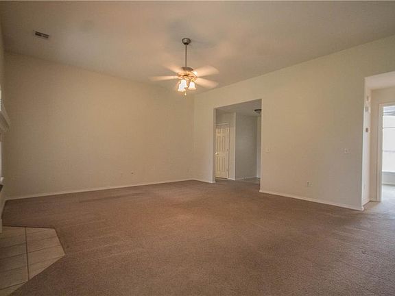 4th image of 2401 SW 15th St