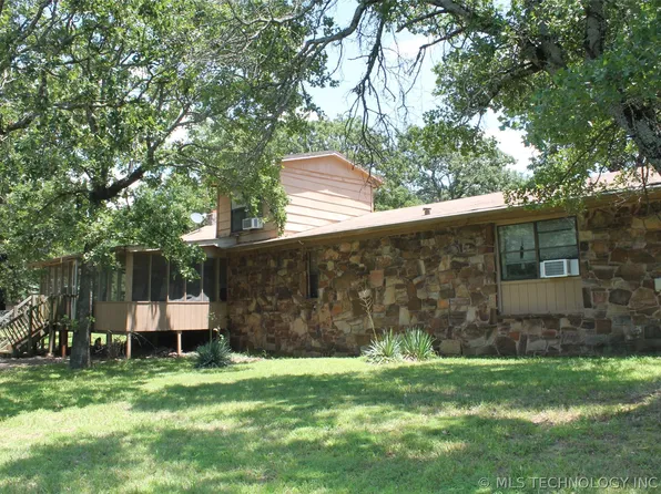 1517 Buds Point Rd, McAlester, OK 74501
