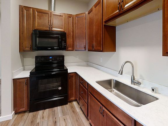 4th image of 7425 S D St #202