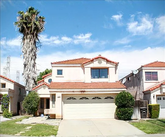228 Case Dr photo 1