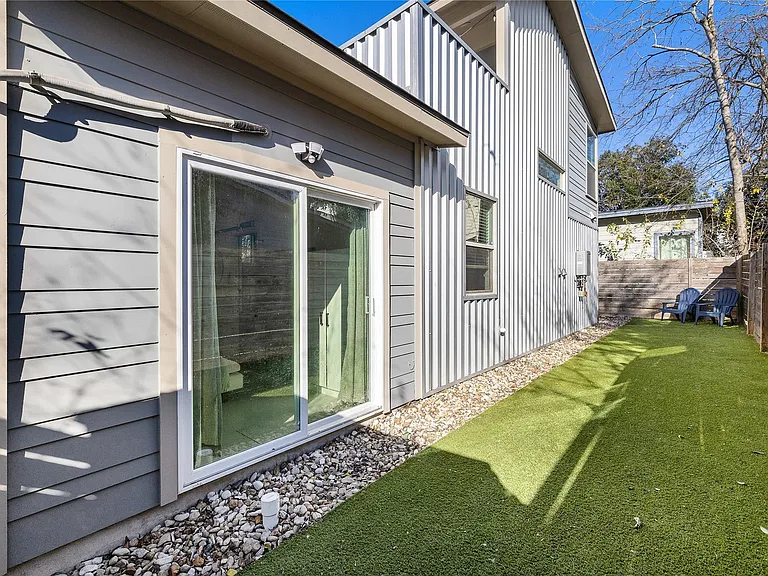 1402 Singleton Ave #B — Photo 23