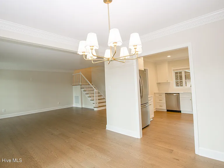 131 Racquet Ln — Photo 13
