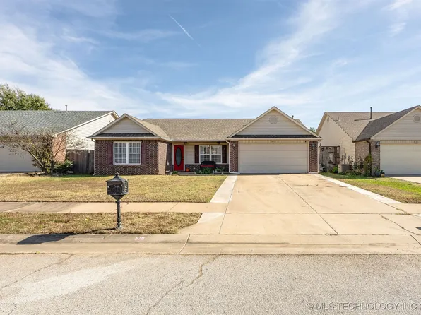 619 S Seminole St, Skiatook, OK 74070