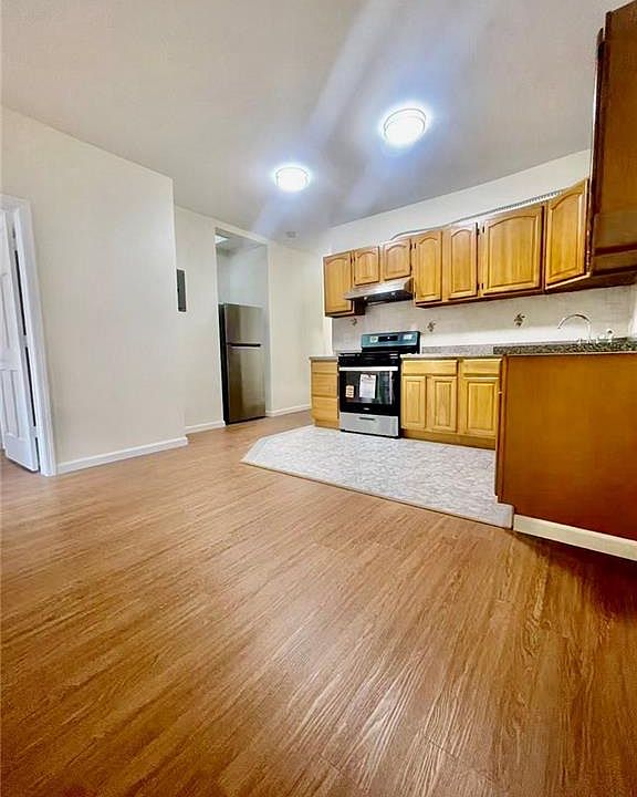 1st image of 1643 Bath Ave #3