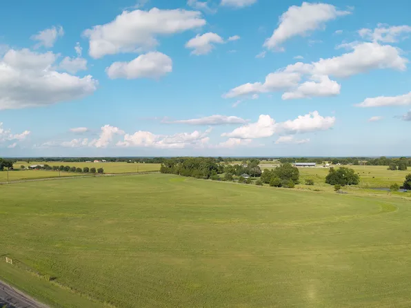 1276 Dixie Rd, Whitesboro, TX 76273