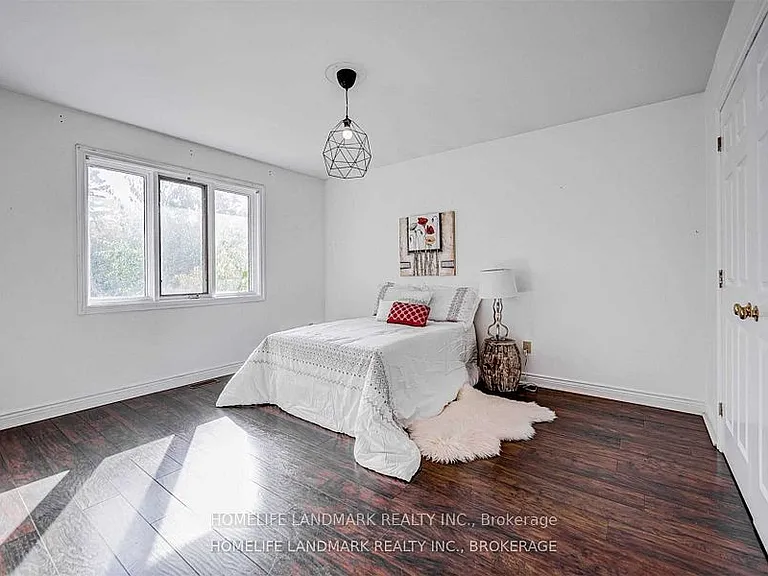 44 Frontenac Ave — Photo 25