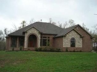 22651 Camelot Cir, Lebanon, MO 65536