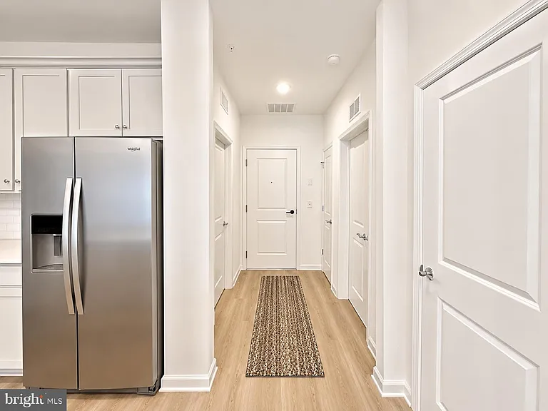 421 Washington St #1103 — Photo 6
