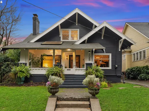 128 SE Cesar E Chavez Blvd, Portland, OR 97214