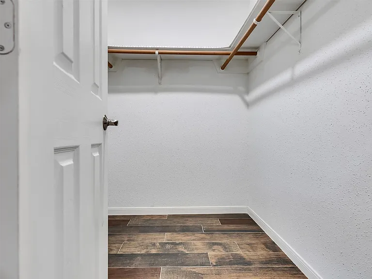 2554 Olympus Dr — Photo 27