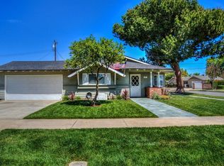 391 S Penn Dr, Orange, CA 92866