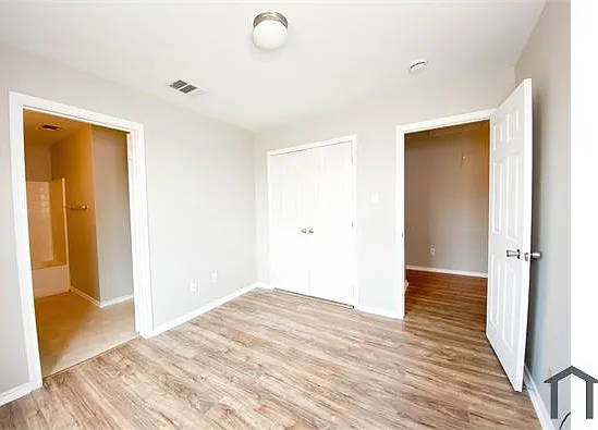 2708 Clemson Cir #B — Photo 16