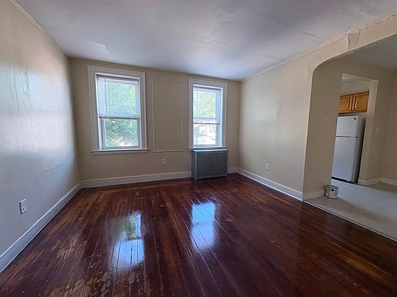 3rd image of 34 Hotchkiss St #Bb4