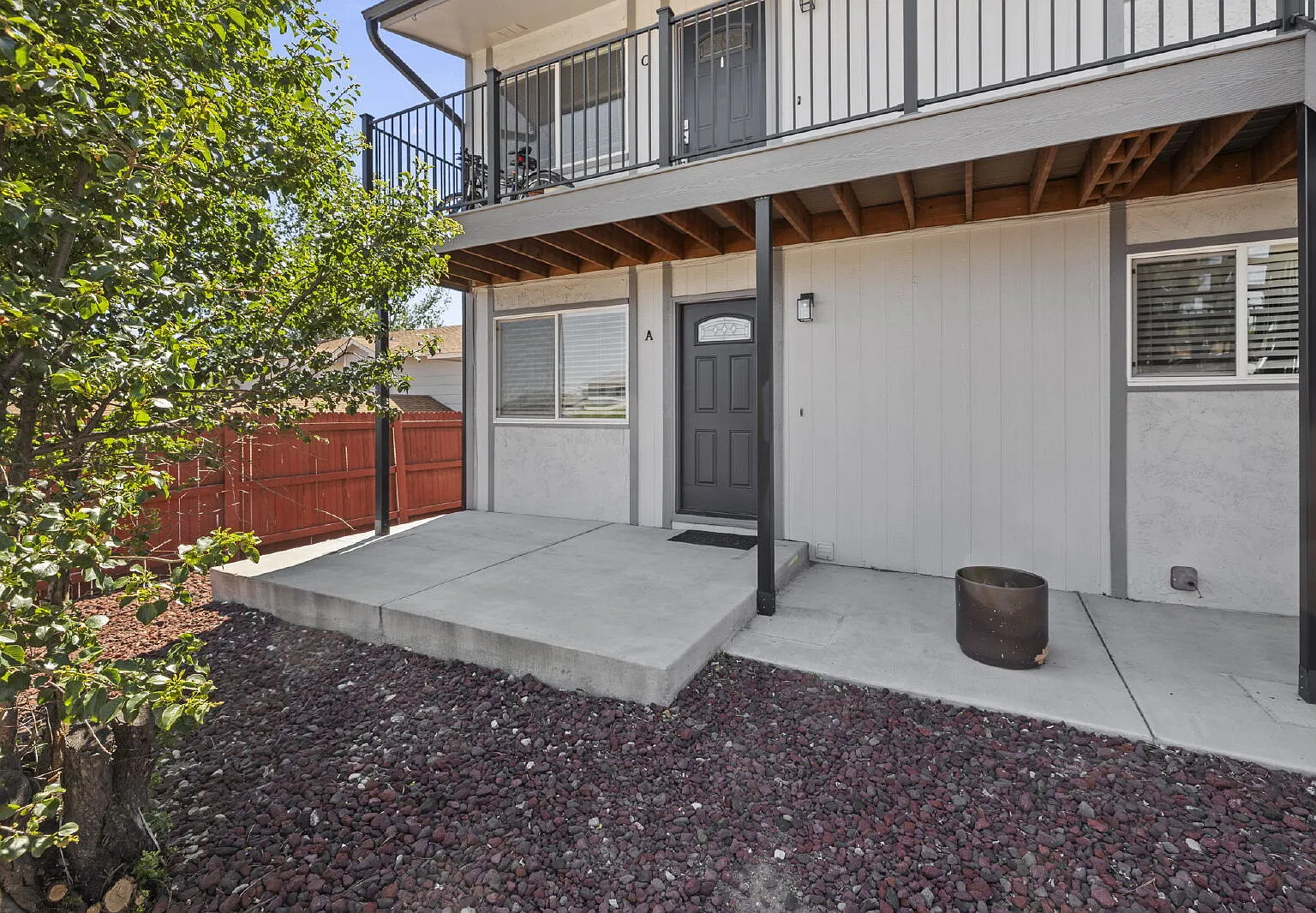 2 bed, 2.0 bath, 1050 sqft, $1,525 — Photo 4