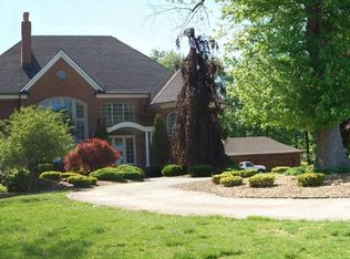 20818 E River Rd, Grosse Ile, MI 48138