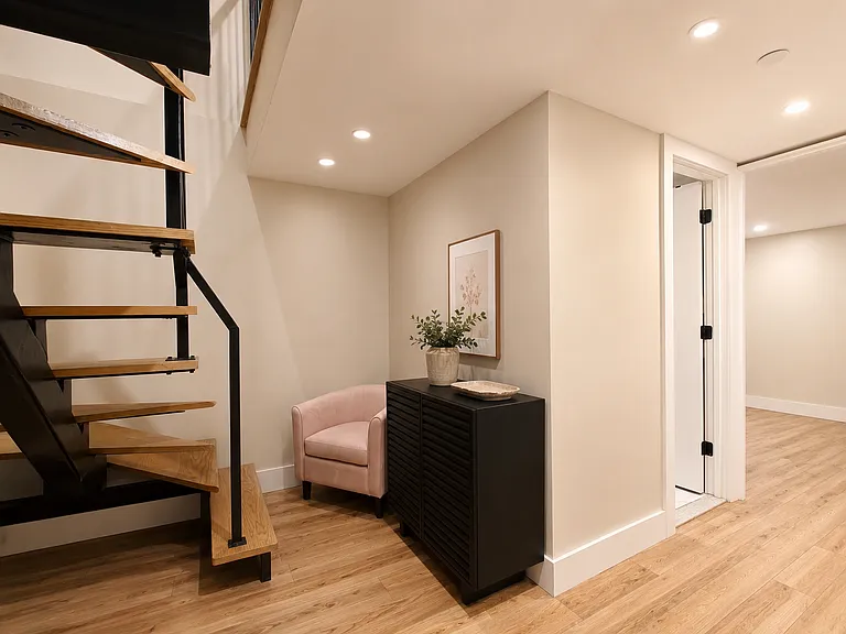 193 Lenox Rd #1B — Photo 6