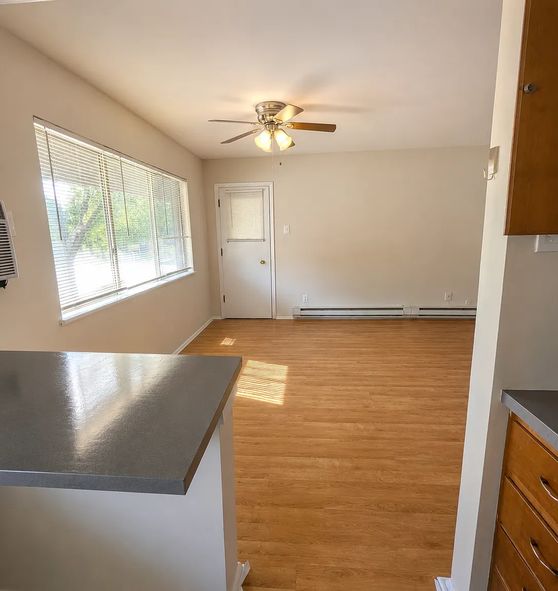 Studio, 630 sqft, $750 — Photo 4