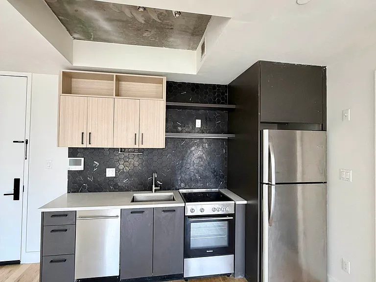 200 Linden Blvd #5G — Photo 2