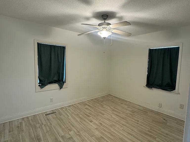 324 N Main St #2 — Photo 9