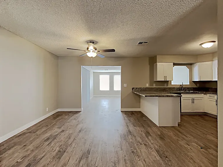 125 Sterling Dr — Photo 13