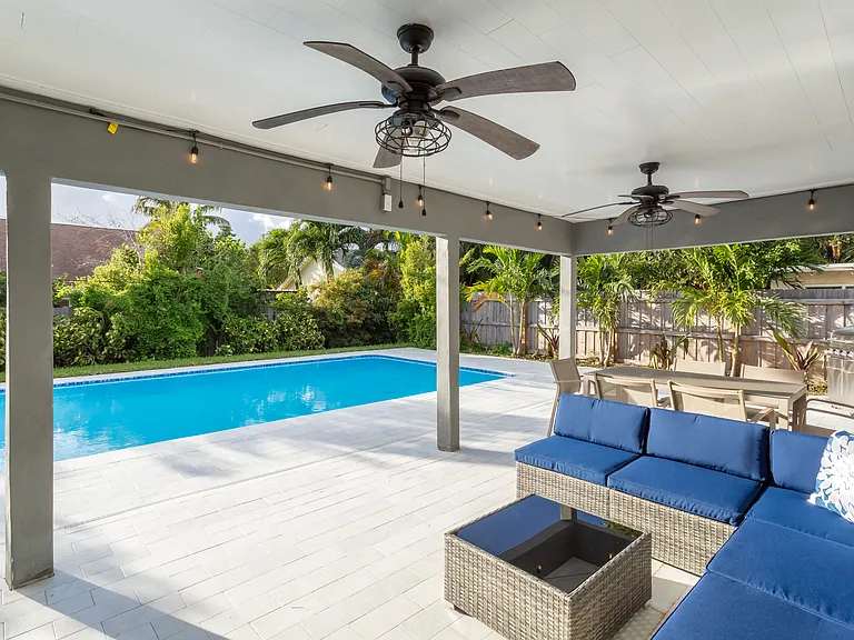 642 Bunting Dr — Photo 4